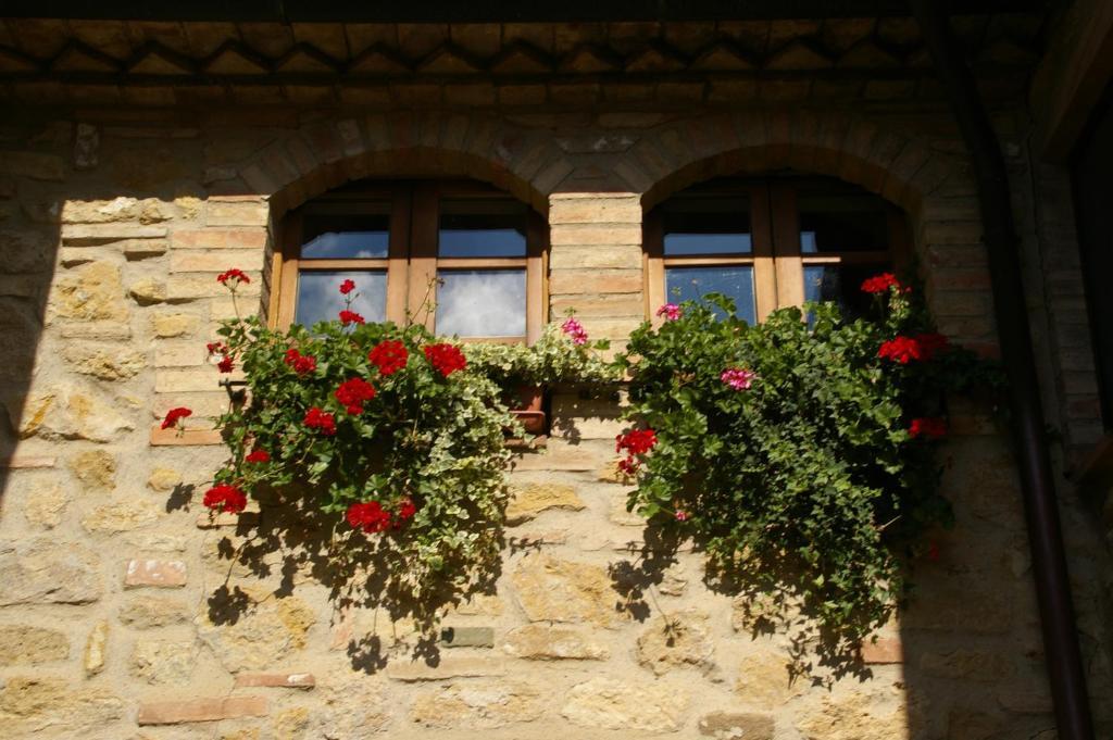 Agriturismo Villa Opera Volterra Exterior photo